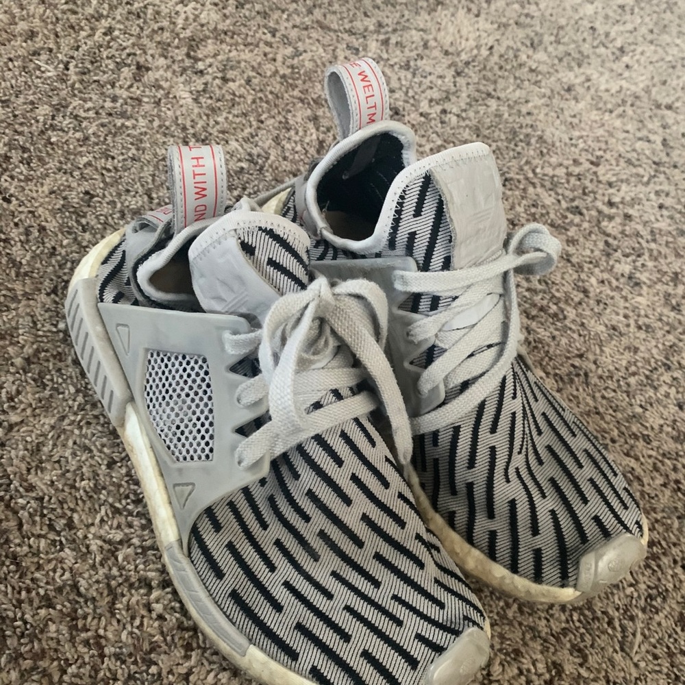 women’s nmds